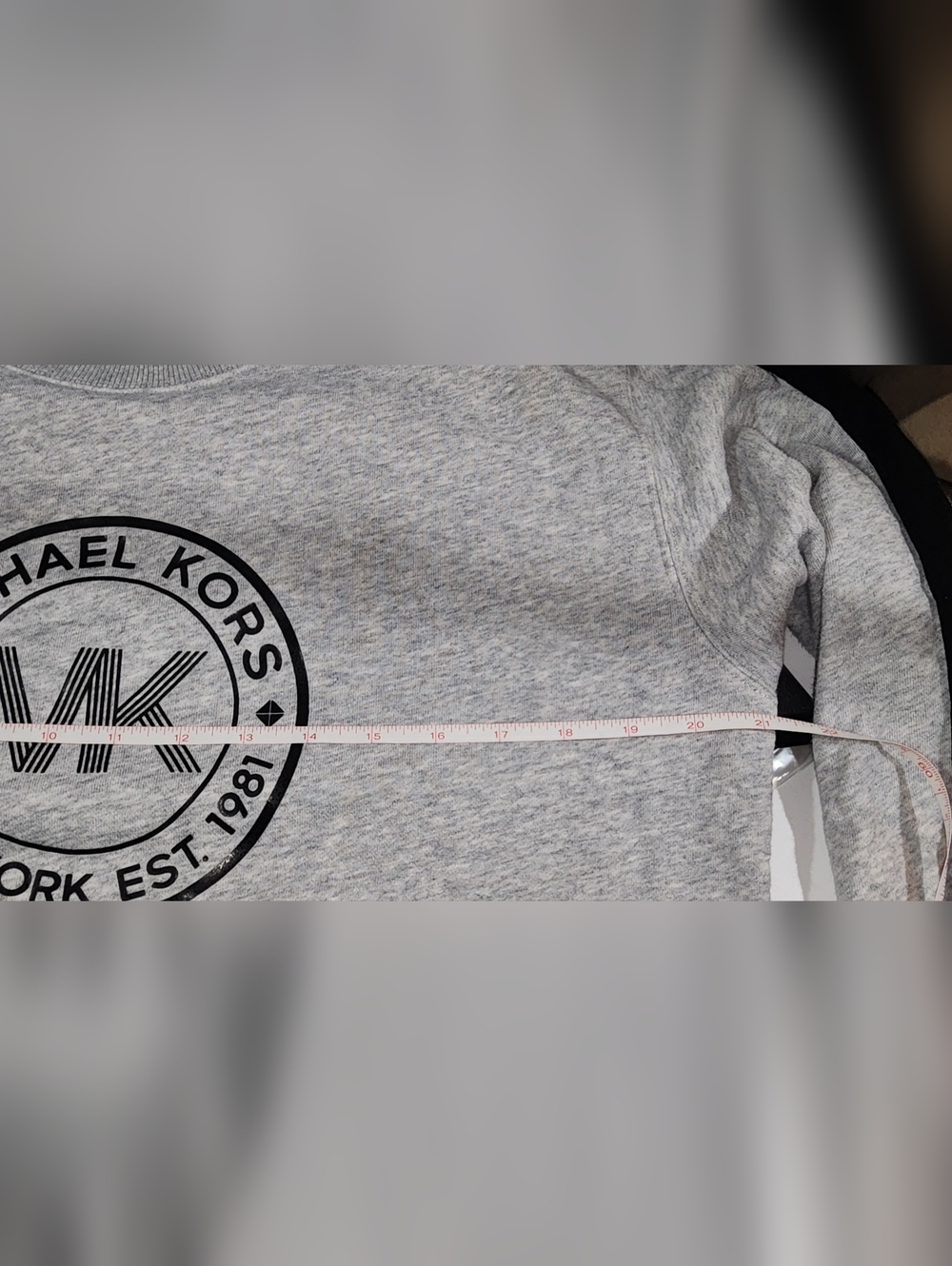 Michael Kors Grey Logo Crewneck Sweatshirt Medium - Picture 8 of 9